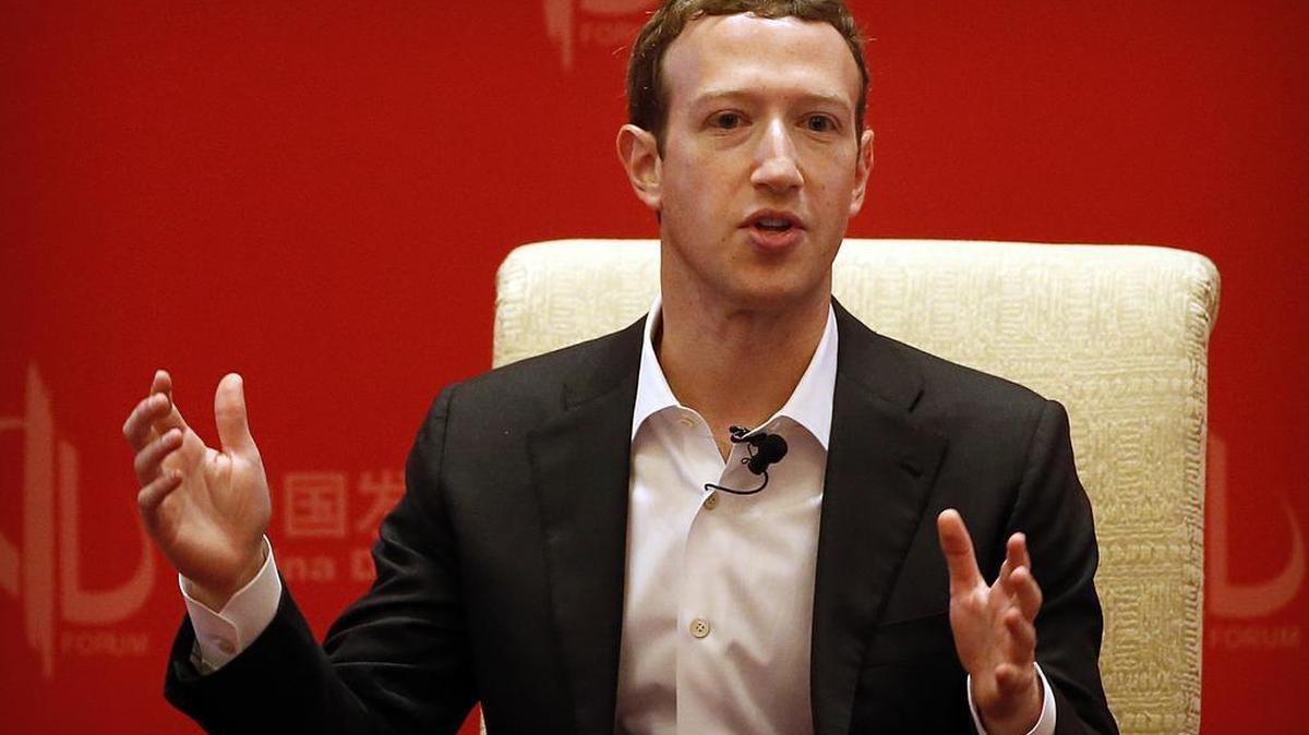 Mark Zuckerberg hosted his first Q&amp;A townhall using Facebook's live video streaming program. Of course, someone asked if he was a lizard.