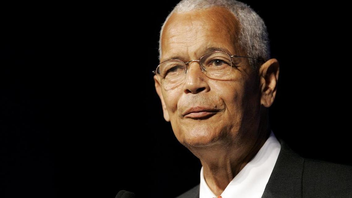 
Then-NAACP Board Chairman Julian Bond addresses the civil rights organization’s annual convention in Detroit in 2007. 
