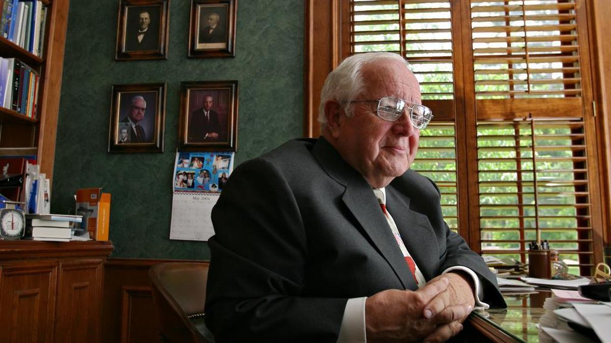 Former Judge Paul Pressler, who played a leading role in wresting control of the Southern Baptist Convention from moderates in 1979, poses for a photo in his home in Houston May 30, 2004.