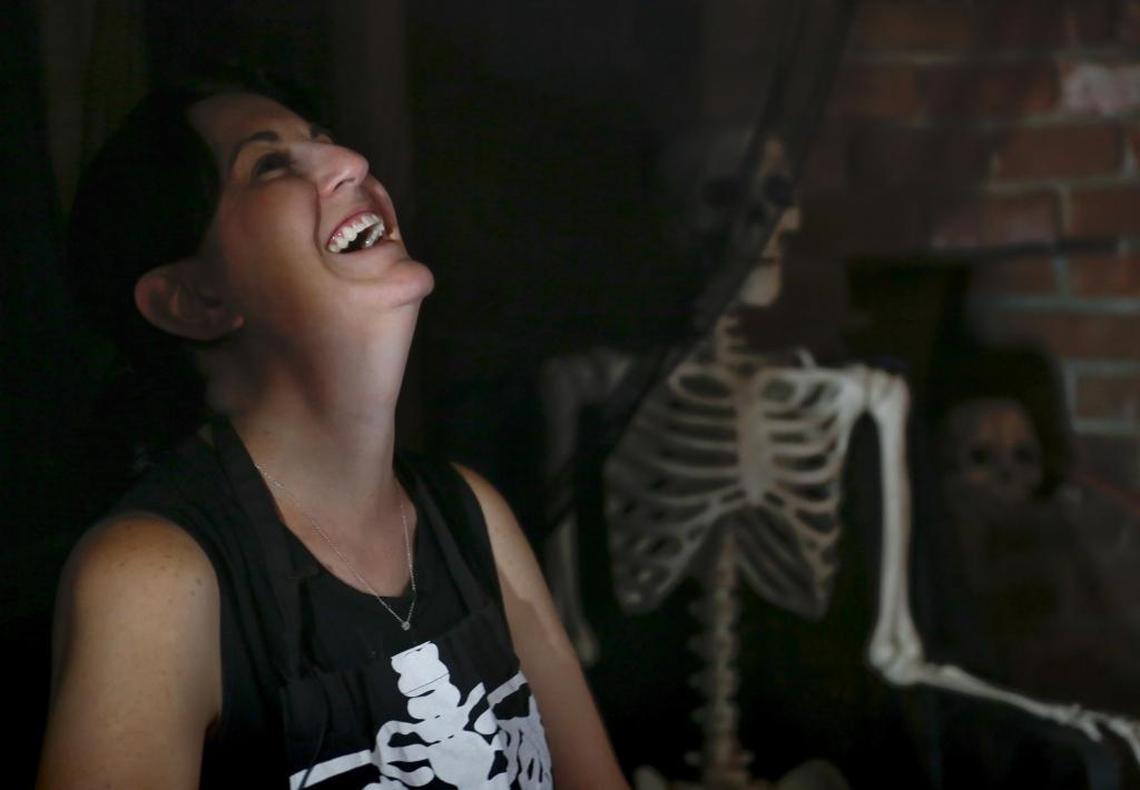 Beckie Lombard, aka Hellen Die, grew up in Boise and recently moved home to develop her horror-food blog Necro Nom-nom-nomicon.