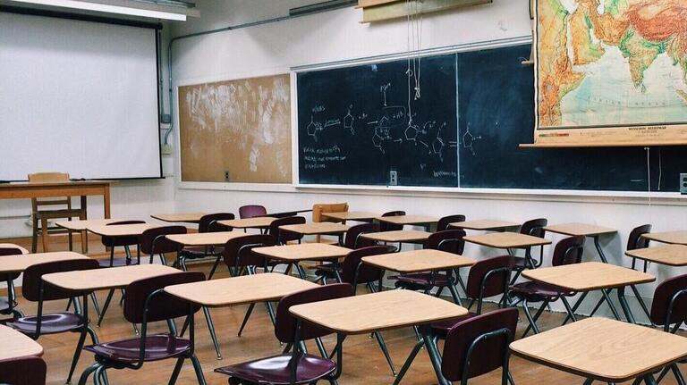 Roxana teachers union and school district reach tentative deal