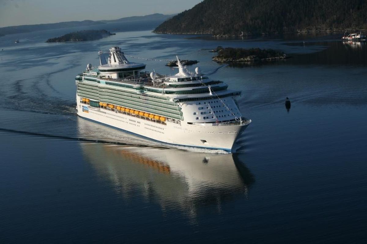 Royal Caribbean;s Independence of the Seas.