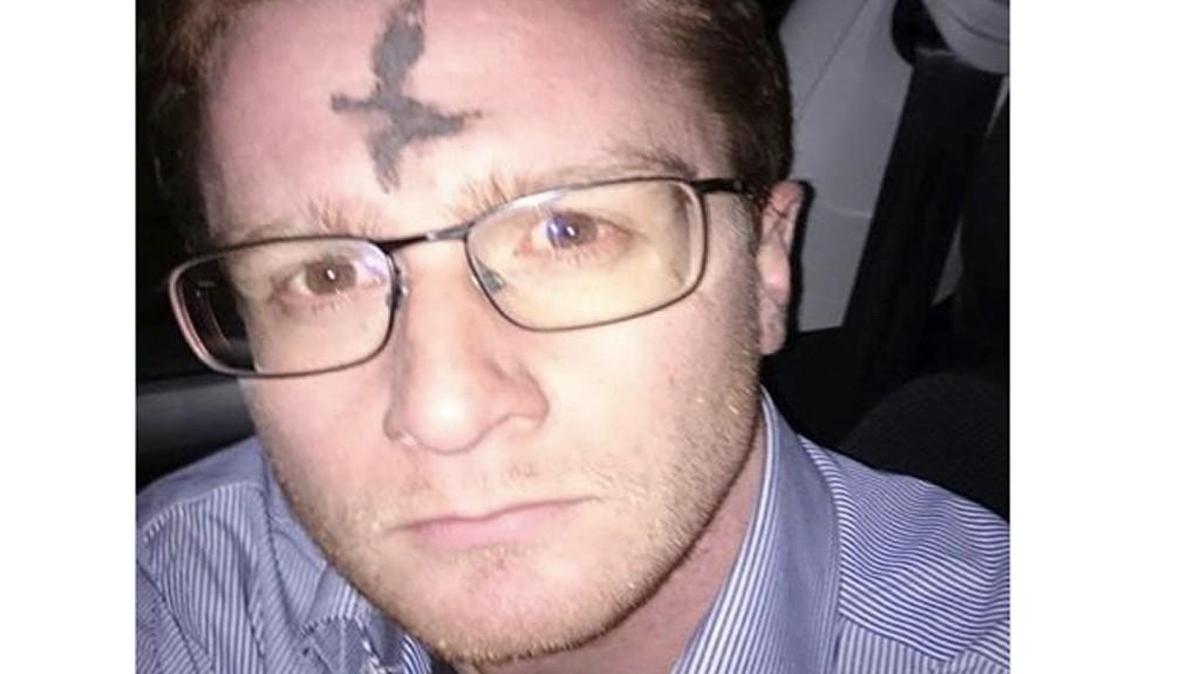 Ash Wednesday selfies are an official trend now. But religious leaders want people to think twice before posting.