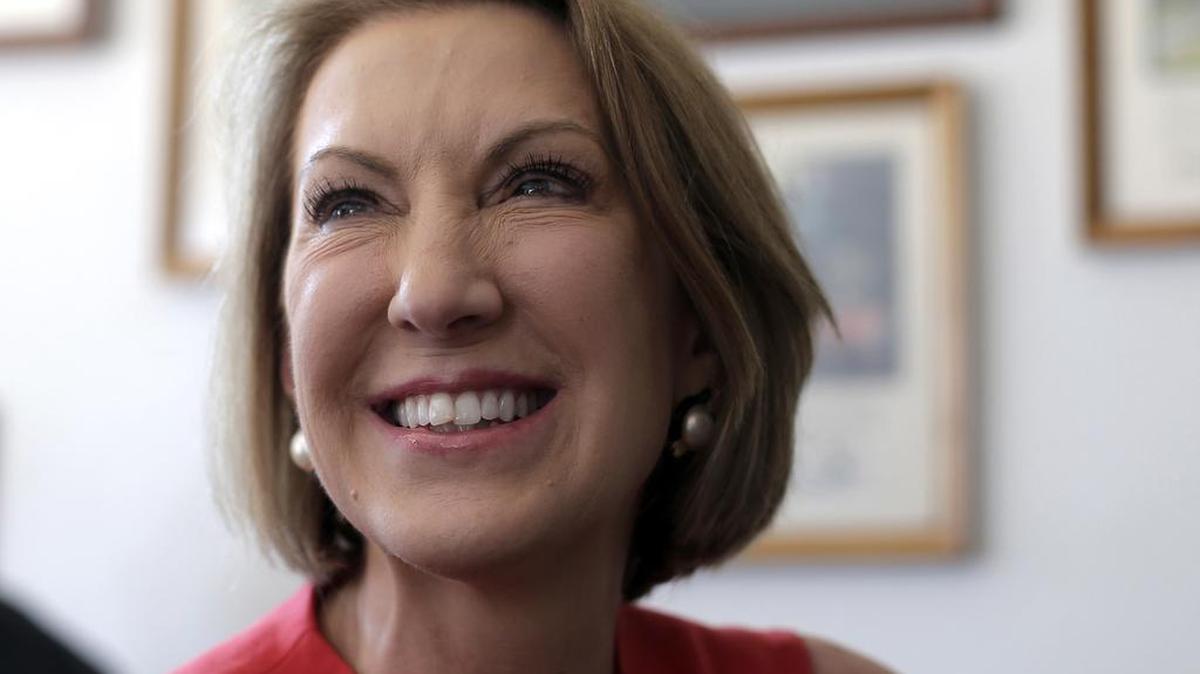 Republican presidential candidate Carly Fiorina talks to a restaurant patron during a campaign stop at the Starboard Market in Clear Lake, Iowa, in August 2015. On Friday, Fiorina, who’s vying for the Republican presidential nomination, tweeted “Love My Alma Mater, but rooting for a Hawkeyes win today #RoseBowl.” Stanford crushed Iowa’s Hawkeyes, 45 to 16. The Twitterverse blew up, not only accusing her of pandering, but of jinxing Stanford. On Sunday, Fiorina, competing in Iowa’s February 1 first-in-the-nation caucus, said her tweet was not to be taken so seriously. Fiorina graduated from Stanford in 1976.