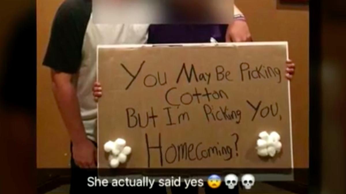 One student used this sign to ask another to homecoming.
