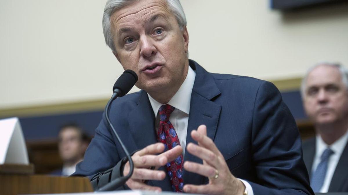 Wells Fargo CEO John Stumpf testifies on Capitol Hill in Washington, Thursday, Sept. 29, 2016, before the House Financial Services Committee investigating Wells Fargo's opening of unauthorized customer accounts.