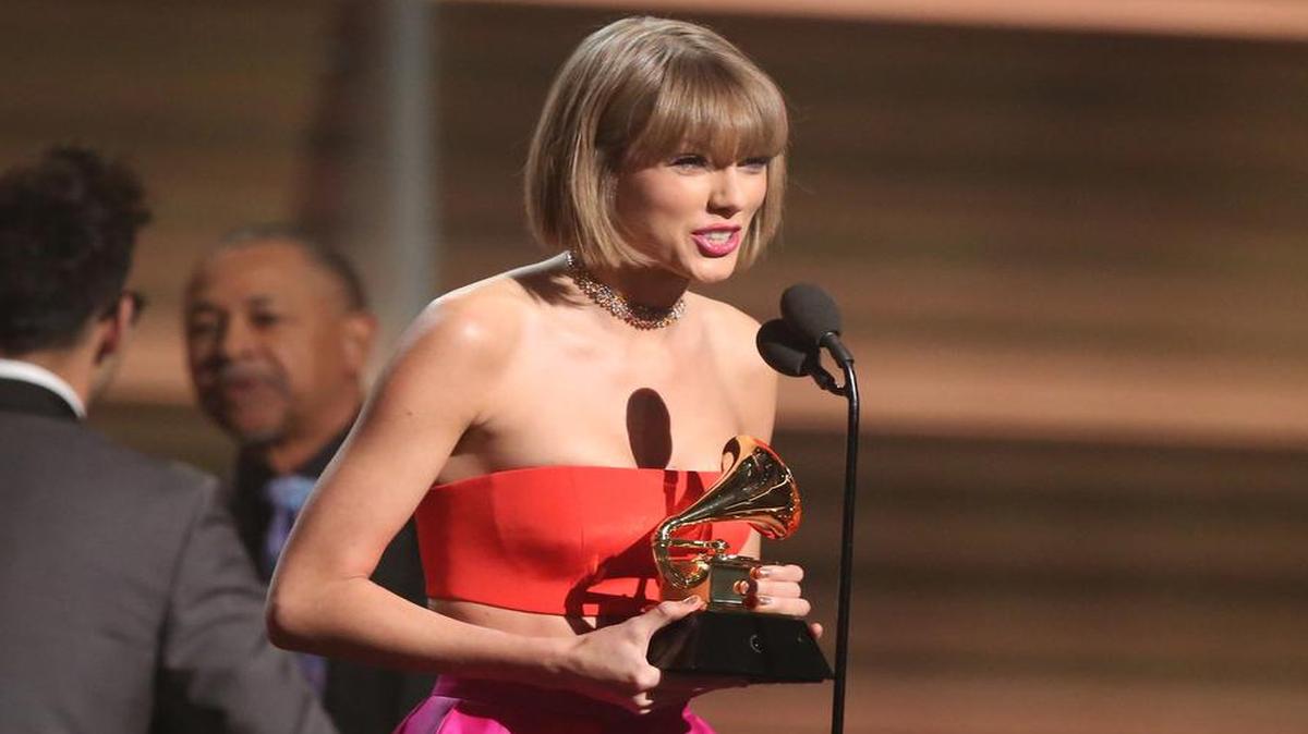 Taylor Swift accepts the award for album of the year for “1989” at the 58th annual Grammy Awards on Monday, Feb. 15, 2016, in Los Angeles.