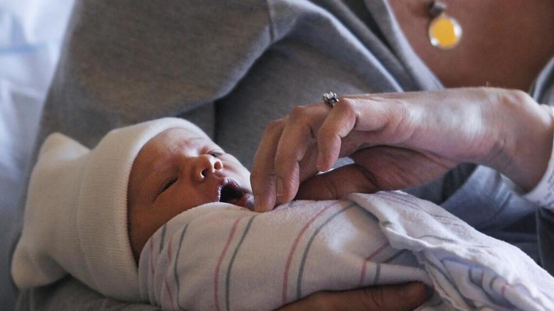 Your baby should sleep in your room for entire first year, study says