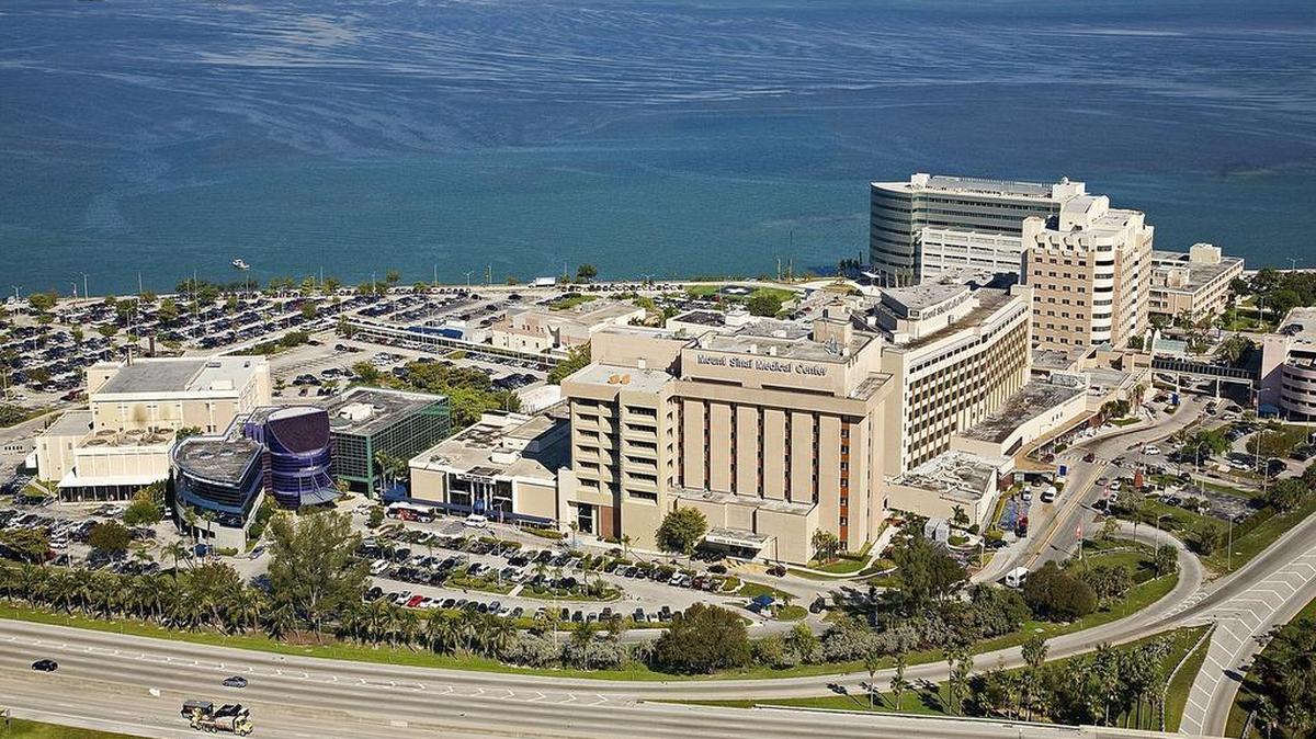The death at in the Mount Sinai Medical Center psychiatric ward in Miami Beach, detailed in court and police documents, raises questions about whether Alejandro Ortega, and the man accused of killing him, were properly supervised.