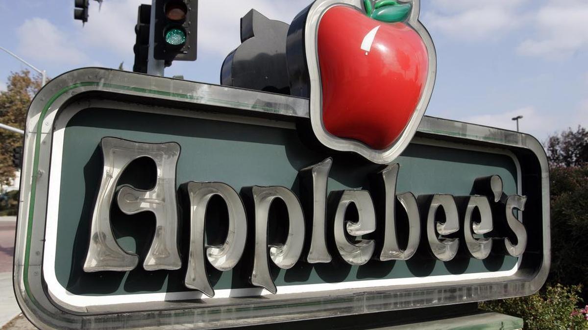 Exterior of an Applebee's sign near their restaurant in Milpitas, Calif., Tuesday, Oct. 30, 2007.
