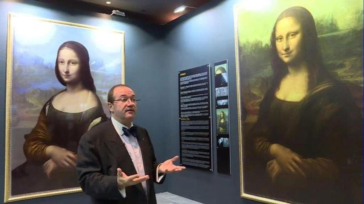 A digital reconstruction, left, produced by French scientist Pascal Cotte shows a different version of the portrait lying underneath the Mona Lisa.