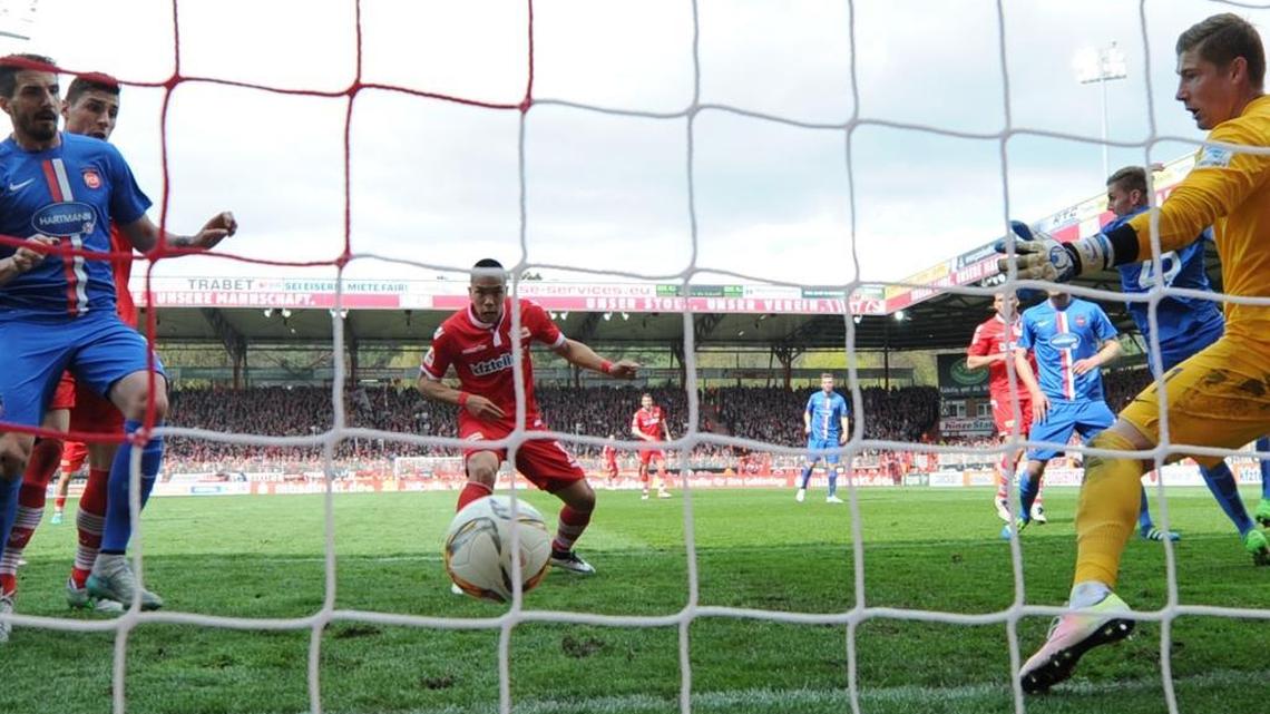 American Bobby Wood on the cusp of soccer greatness in Europe