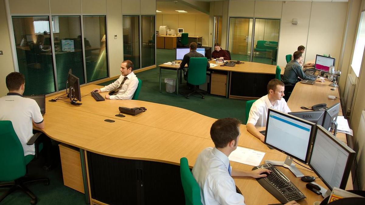 A study of Australians showed that both men and women work best when they work about 25 hours per week.