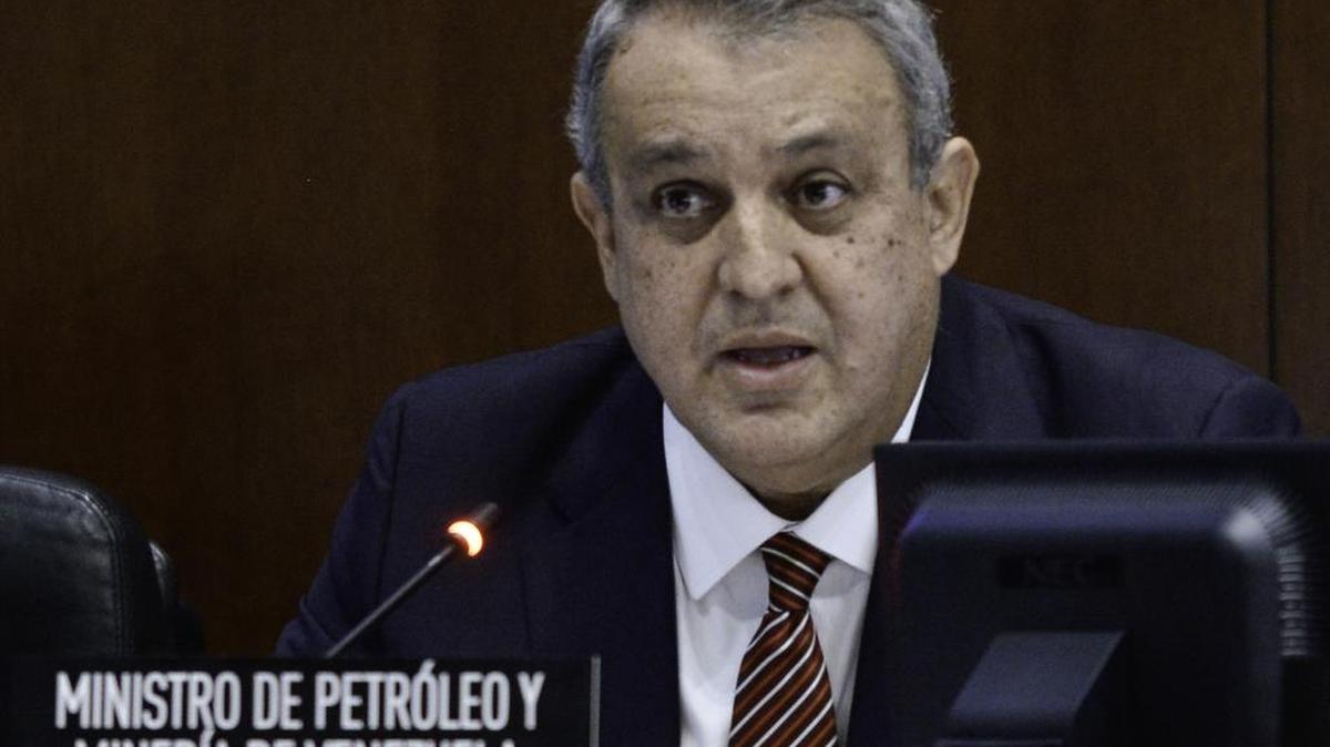Eulogio del Pino, president of the Petróleos de Venezuela SA, addresses the Organization of American States on the benefits of Venezuela’s Petrocaribe oil subsidies program in Washington, D.C., Thursday, Nov. 19, 2015.