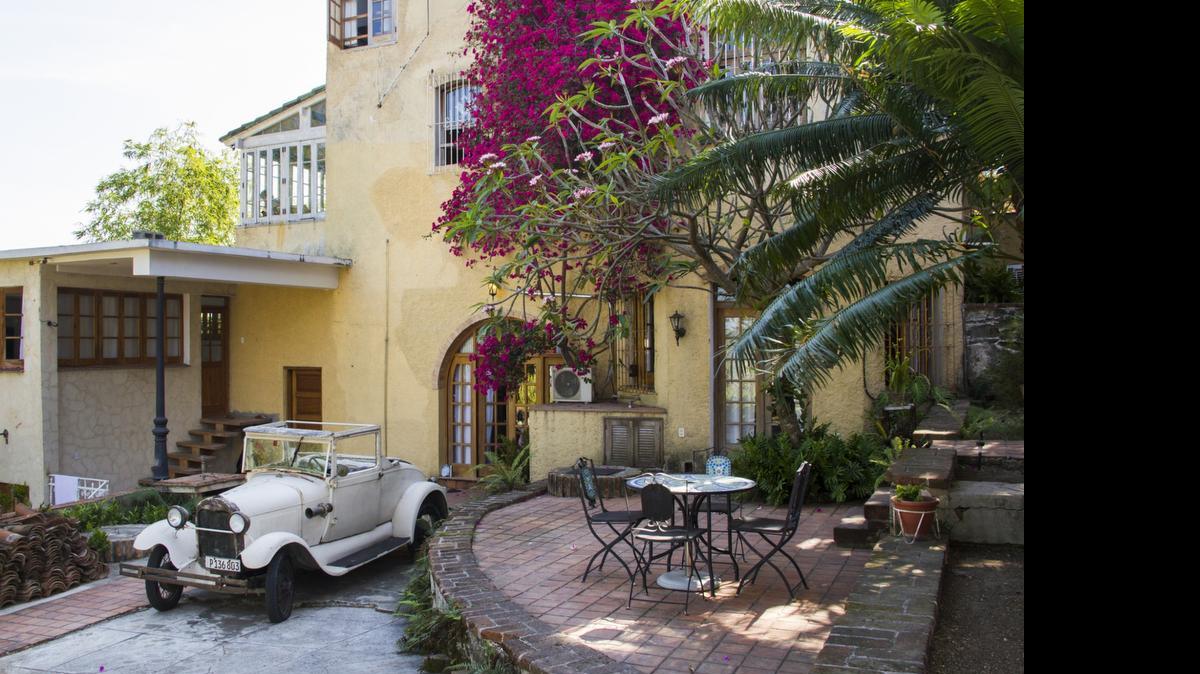 
This scenic home is among Airbnb’s Cuba listings
