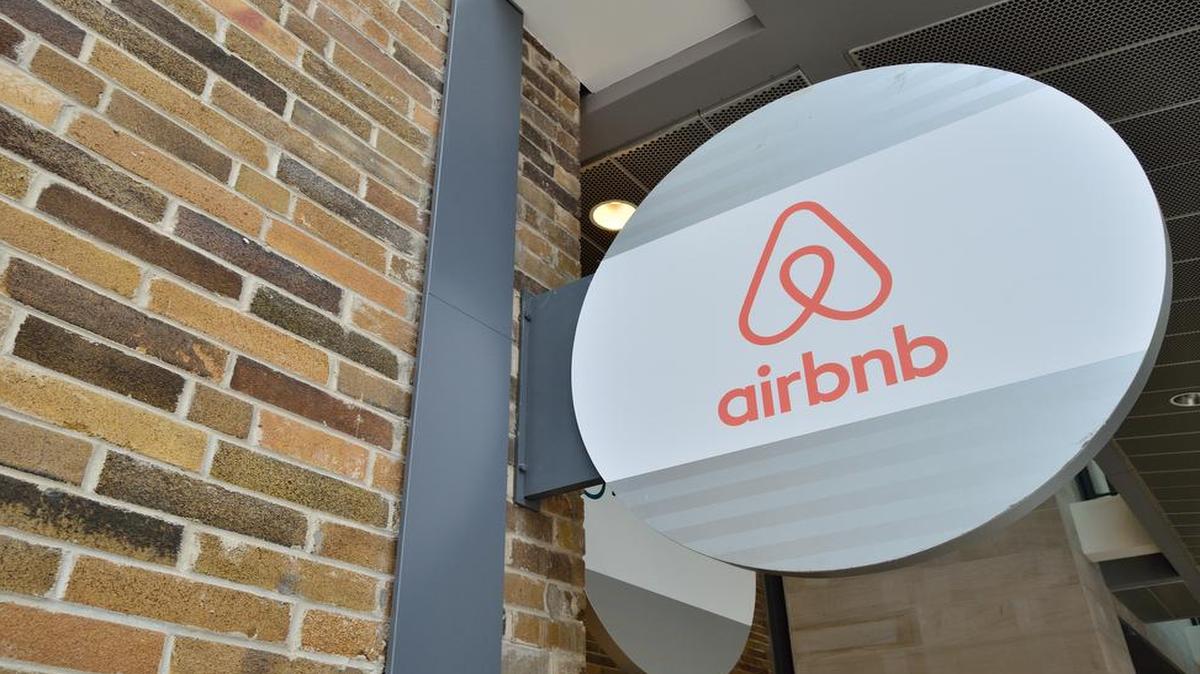 Many guests have reported racism-related experiences with Airbnb hosts throughout the world.