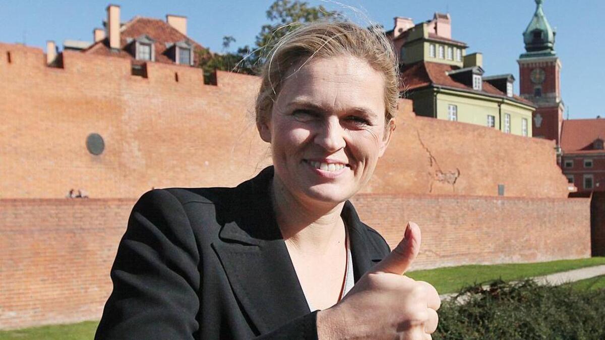 The leader of Poland’s left-wing parties’ coalition and their candidate for prime minister in the Oct. 25 general elections, Barbara Nowacka, gestures during a meeting with media in Warsaw, Poland, Friday, Oct. 9, 2015. She is not considered to have a serious chance of victory; her coalition may not even win enough votes to get into parliament.