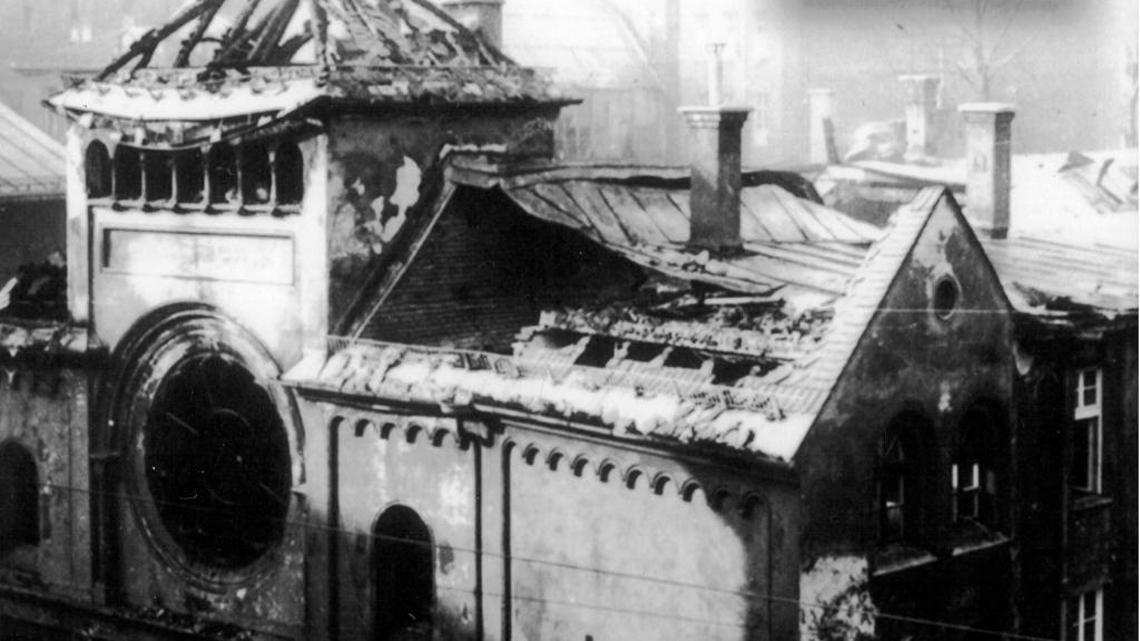 A ruined synagogue in Munich after Kristallnacht.