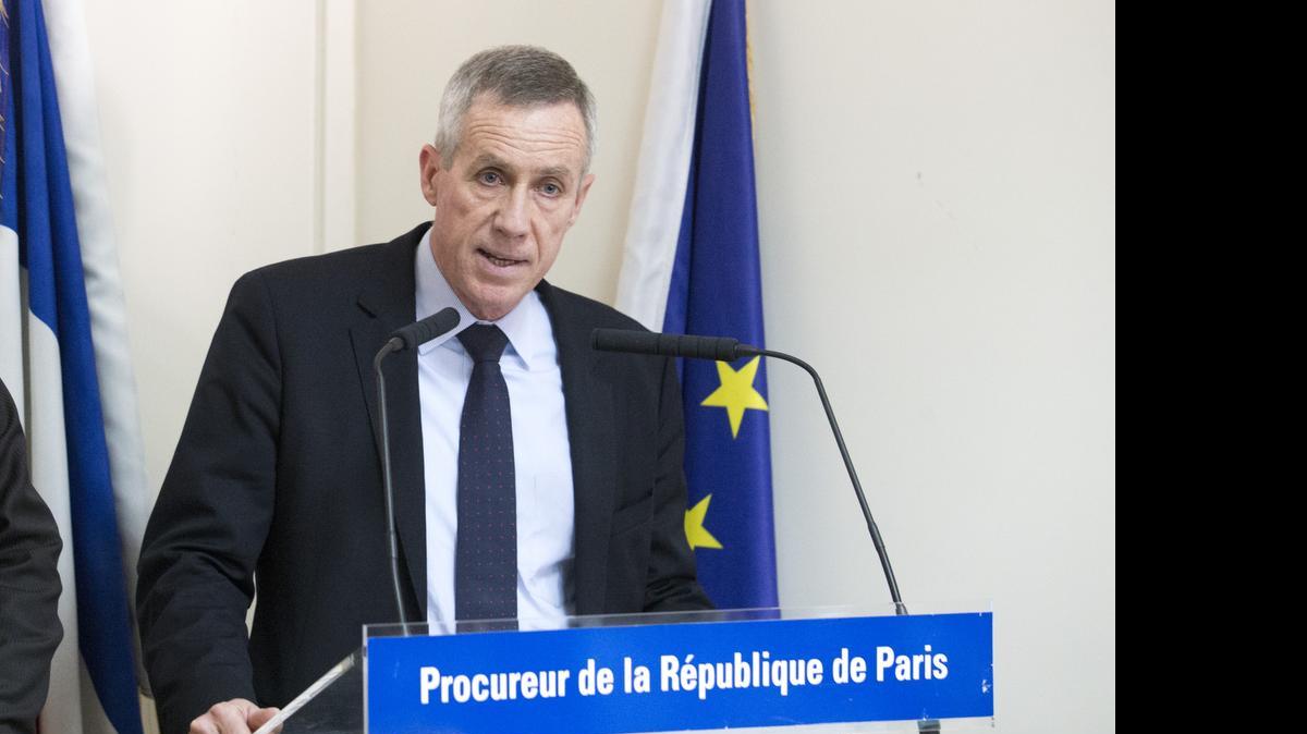 
Paris Prosecutor Francois Molins addresses the media Wednesday April 22, 2015. An Islamic extremist with an arsenal of heavy weapons planned an imminent attack on one or more French churches, Molins said Wednesday, announcing the arrest of the man who is also accused in the death of a young mother, Aurelie Chatelain, a 32-year-old Frenchwoman visiting Paris for a training session for her work. 
