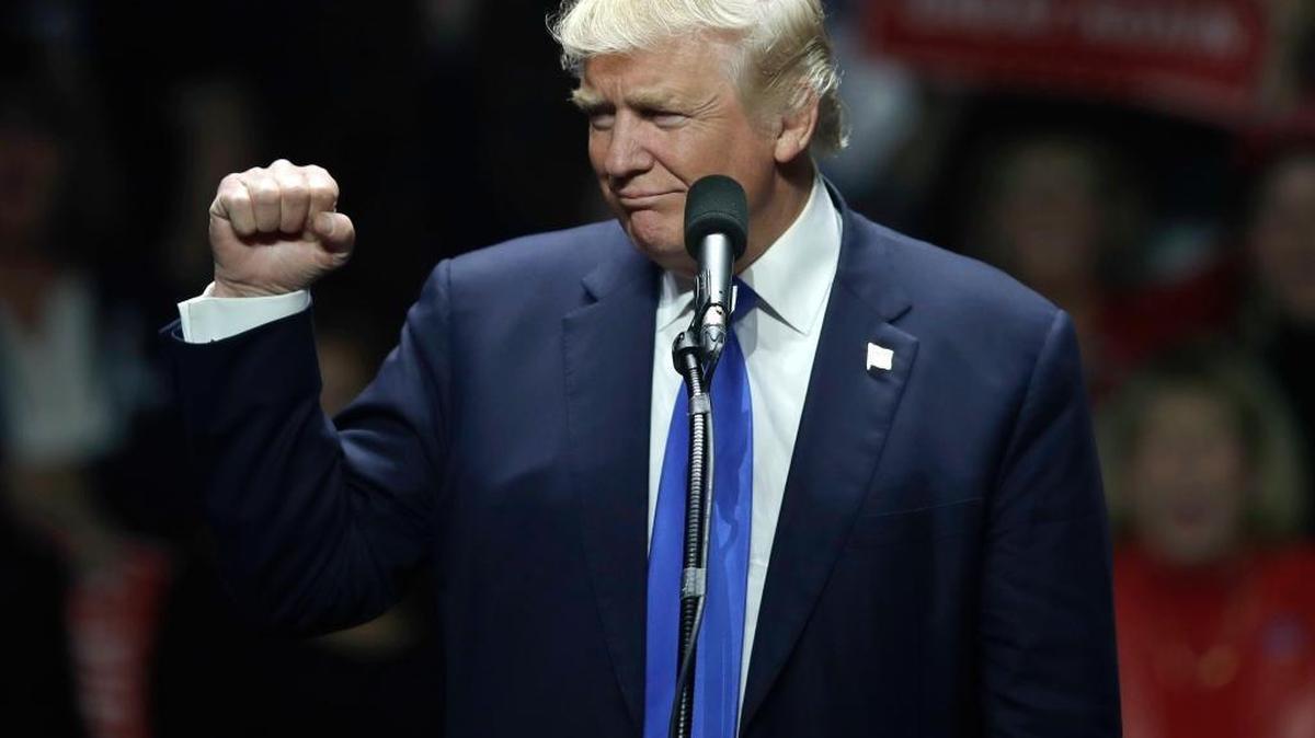 Republican presidential candidate Donald Trump speaks to a campaign rally, Monday, Nov. 7, 2016, in Manchester, N.H.