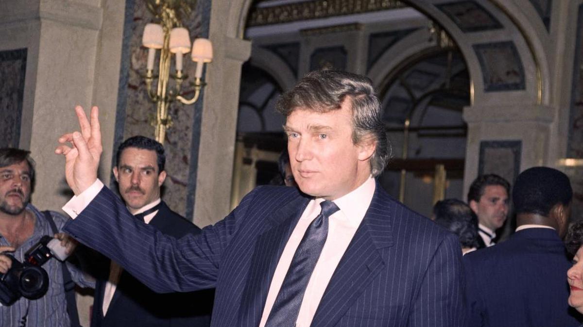 In 1991, Donald Trump’s love life was tabloid heaven. A Trump spokesman with intimate knowledge of the businessman’s personal relationships offered juicy stories about his love life. The spokesman was Trump himself.