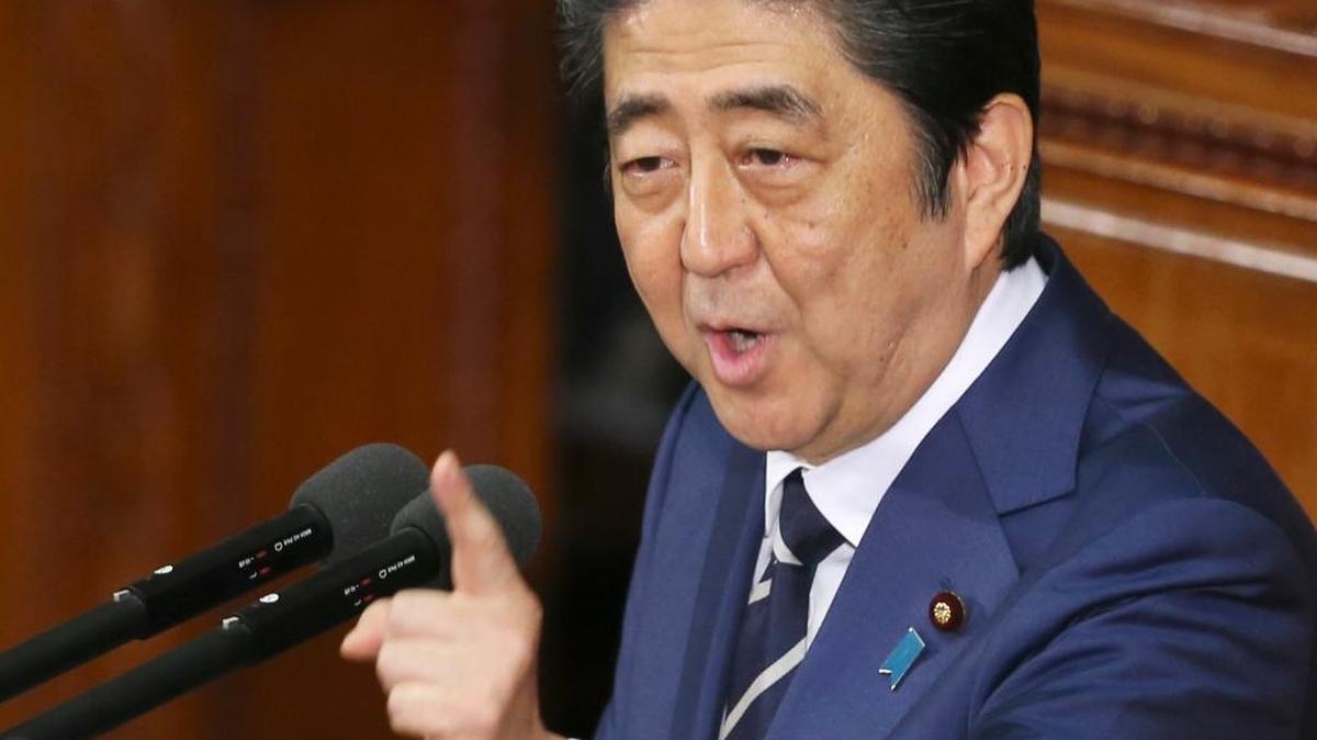 Japanese Prime Minister Shinzo Abe will stay at President Donald Trump’s Mar-a-Lago resort in Palm Beach, Florida, this weekend.