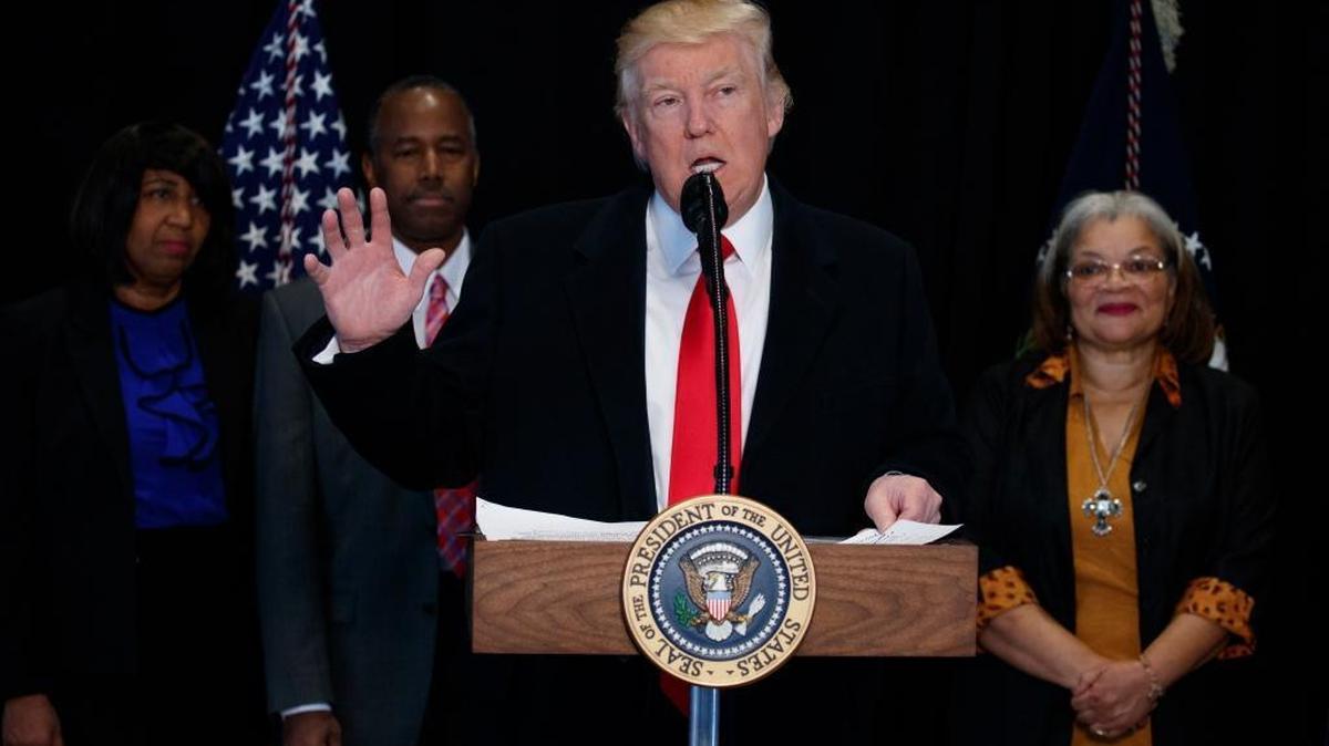 Republican leaders in Washington wrestle over how to respond to President Donald Trump’s warm outreach to Russia.