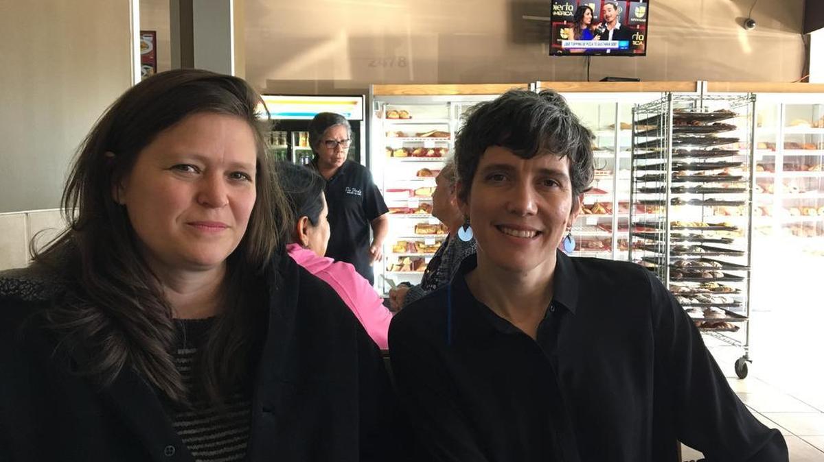 Dallas Democratic precinct chairs Rebecca Carter, left, and Melissa Thrailkill argue that Texas Democrats need to stop playing nice to win in 2018. Photo taken in Dallas, Texas, on Feb. 24, 2017.