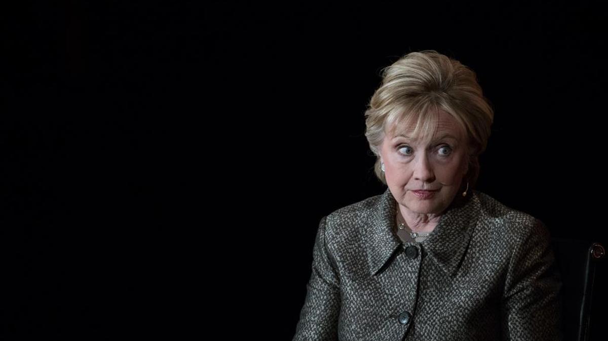 Former President Barack Obama didn’t think Hillary Clinton handled her email scandal the right way.
