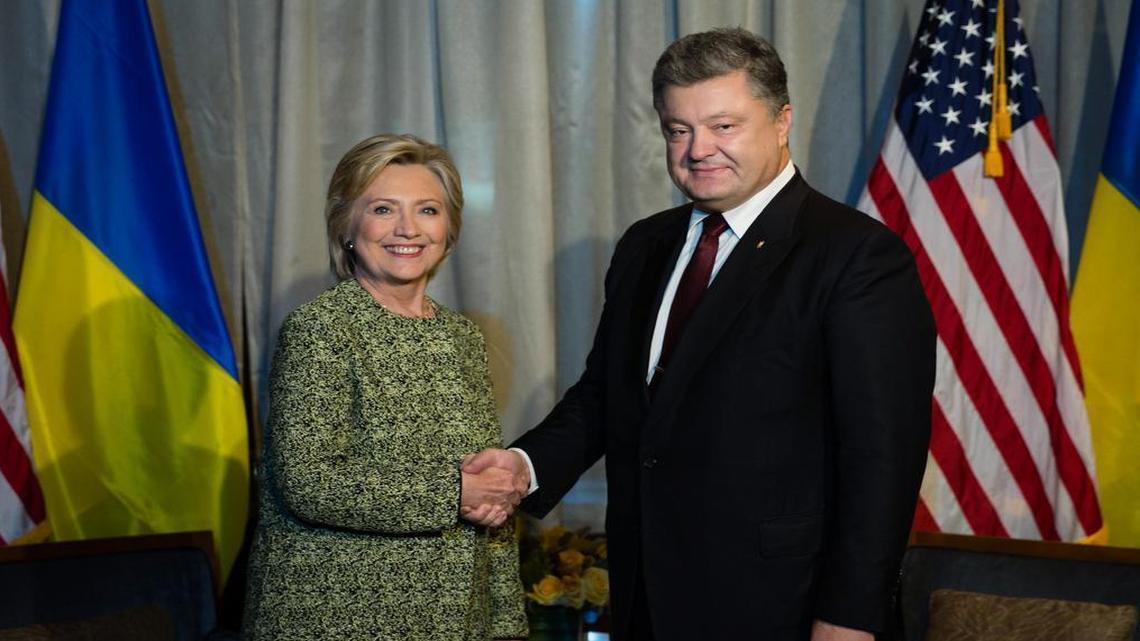 Ukrainian President Petro Poroshenko meets with Democratic presidential candidate Hillary Clinton in New York City in September 2016.