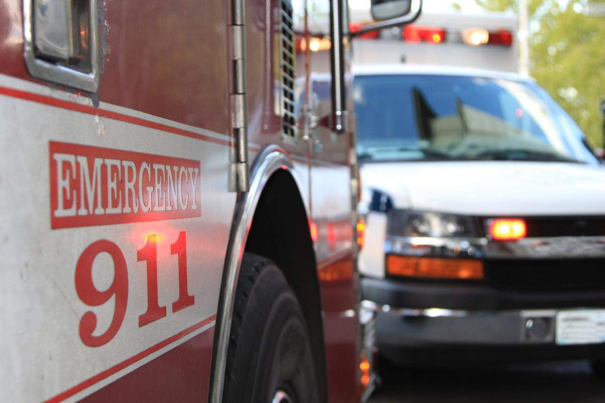 According to the California Department of Motor Vehicles, emergency vehicles have the right of way when their sirens and red lights are on.