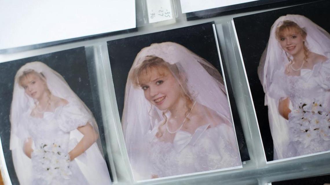 Michelle DeMello and her husband, Eric DeMello, were married when she was just 16 and five months pregnant, and he was 19. This archival photograph was taken in Lincoln City, Ore. MUST CREDIT: Amanda Lucier for the Washington Post.