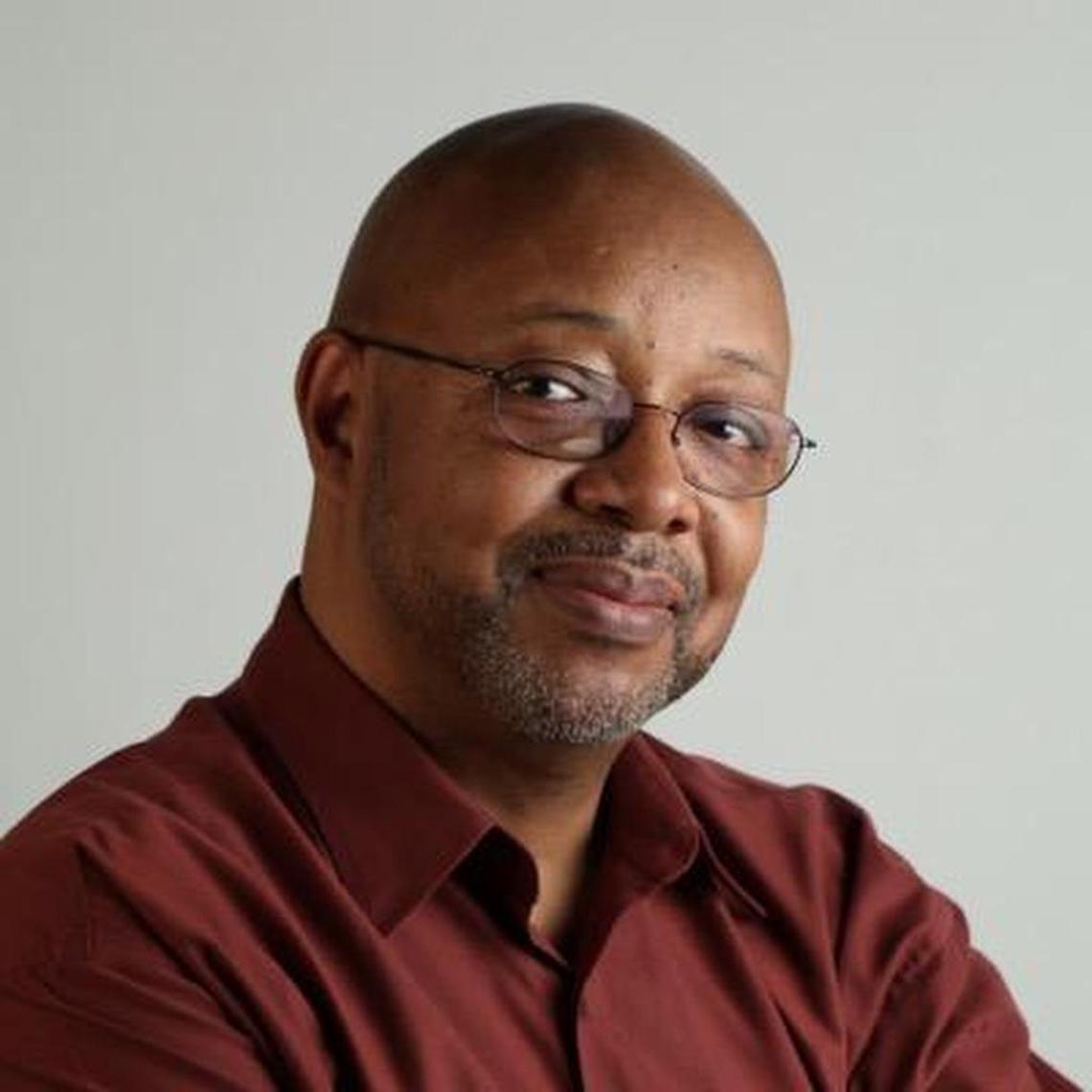 Columnist Leonard Pitts Jr. won the Pulitzer Prize for Commentary in 2004.