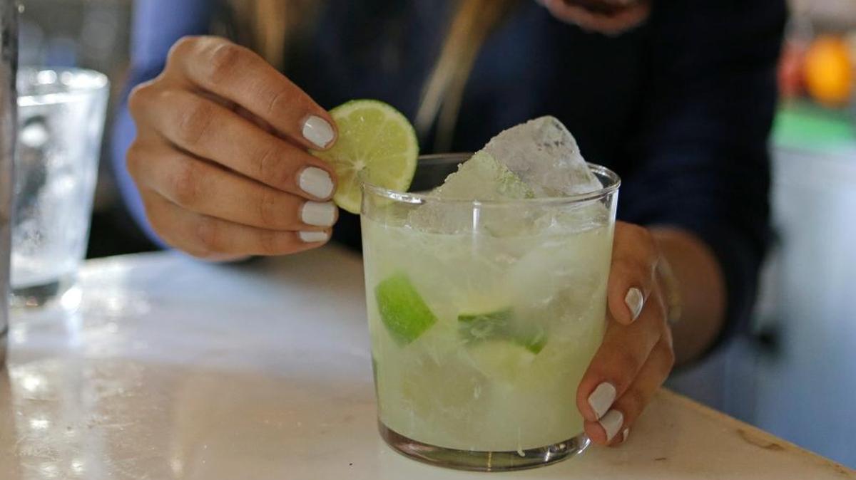 Beginning next year, bars in Alton will be prohibited from selling alcohol after 1 a.m.