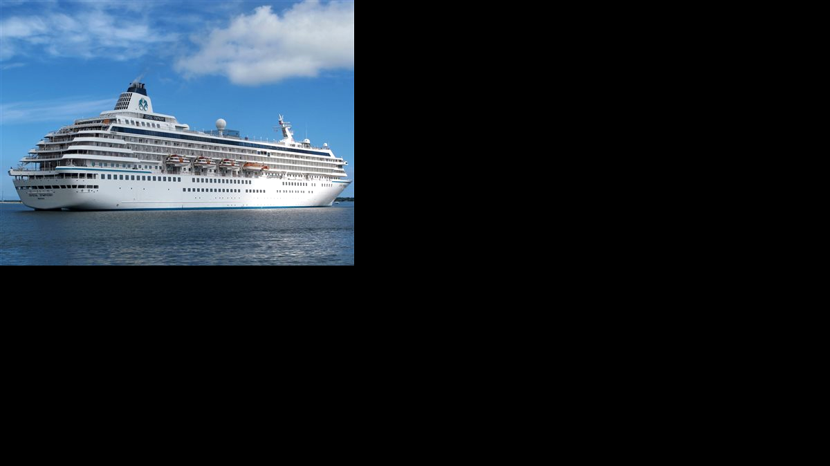 Foto de archivo. Un crucero de la empresa japonesa Crystal Cruise Lines. 