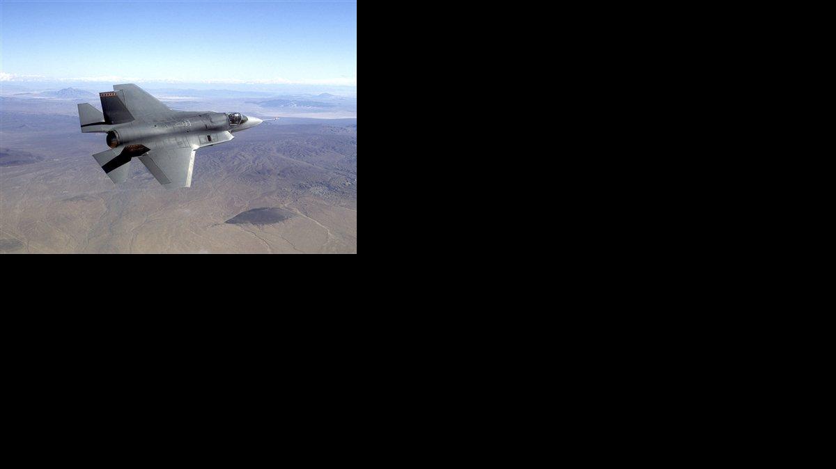 ARCHIVO - Foto de archivo sin fecha distribuida por Northrop Grumman Corp. de un prototipo del cazabombardero F-35. Israel dijo el domingo 22 de febrero de 2015 que comprará 14 cazas adicionales F-35 de próxima generación, a un costo aproximado de 3.000 millones de dólares. (AP Foto/Northrop Grumman, File) NO SALES
